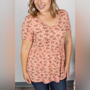 NWT Michelle Mae Women’s Peach Floral Print Short Sleeve Ruffle Top size small